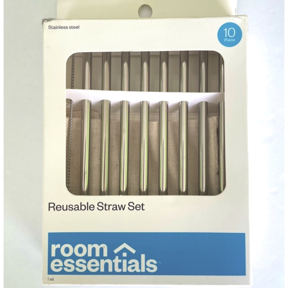Room Essentials 8 Reusable Straws, Cleaning Brush & Case Set Silver Metal